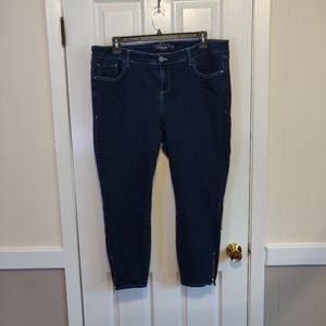22T Torrid Stiletto Skinny Jeans w/ Ankle Zip